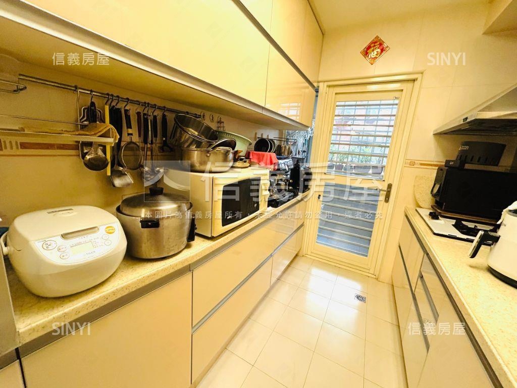 天母新城美裝三房房屋室內格局與周邊環境