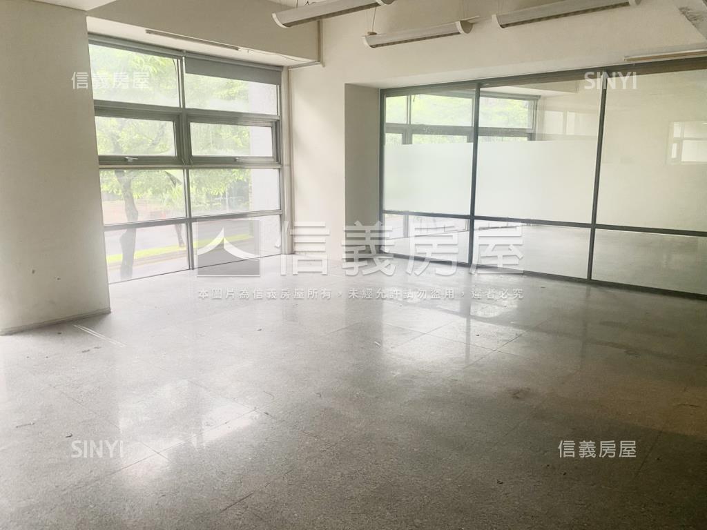 現代米羅大空間辦公室房屋室內格局與周邊環境