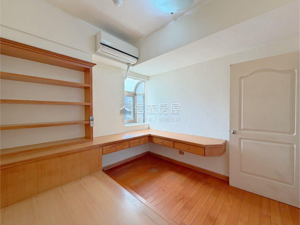 水晶富邑首購三房房屋室內格局與周邊環境