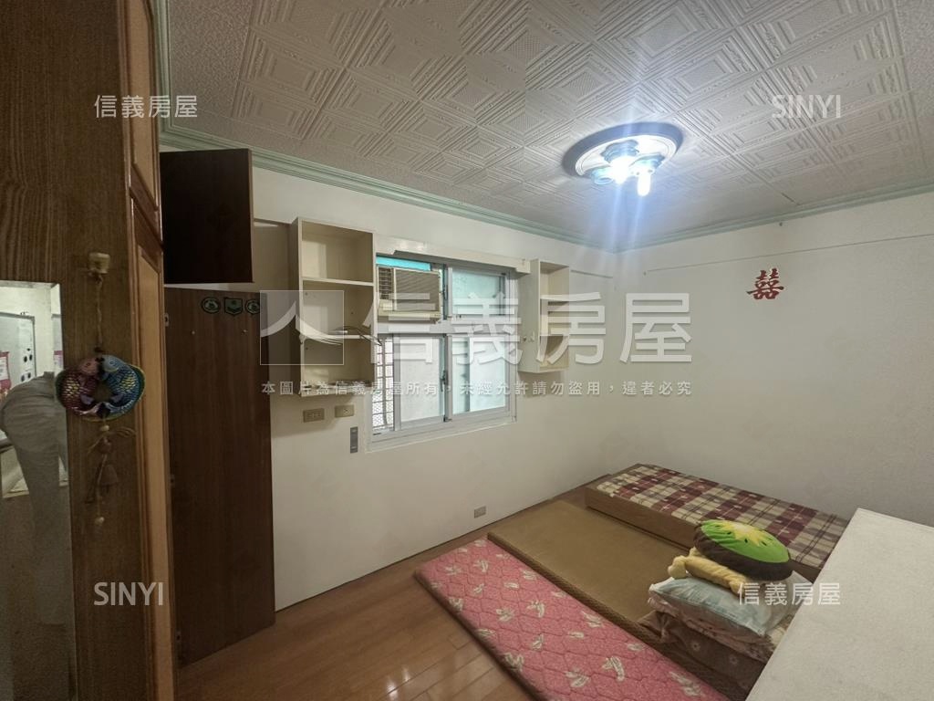 第一城四房大空間房屋室內格局與周邊環境