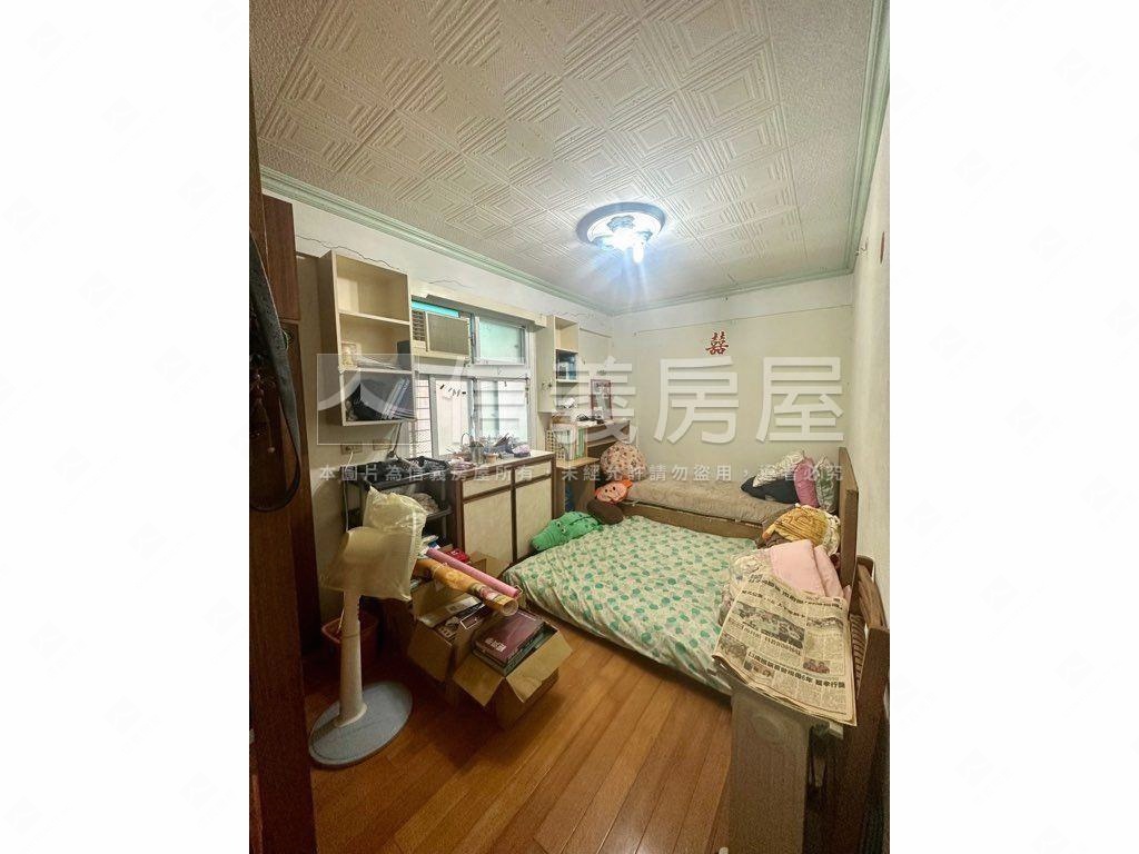 第一城四房大空間房屋室內格局與周邊環境