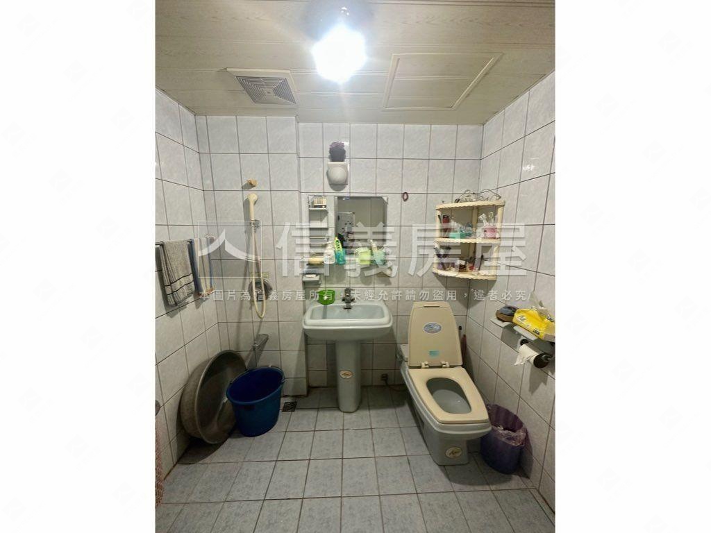 第一城四房大空間房屋室內格局與周邊環境