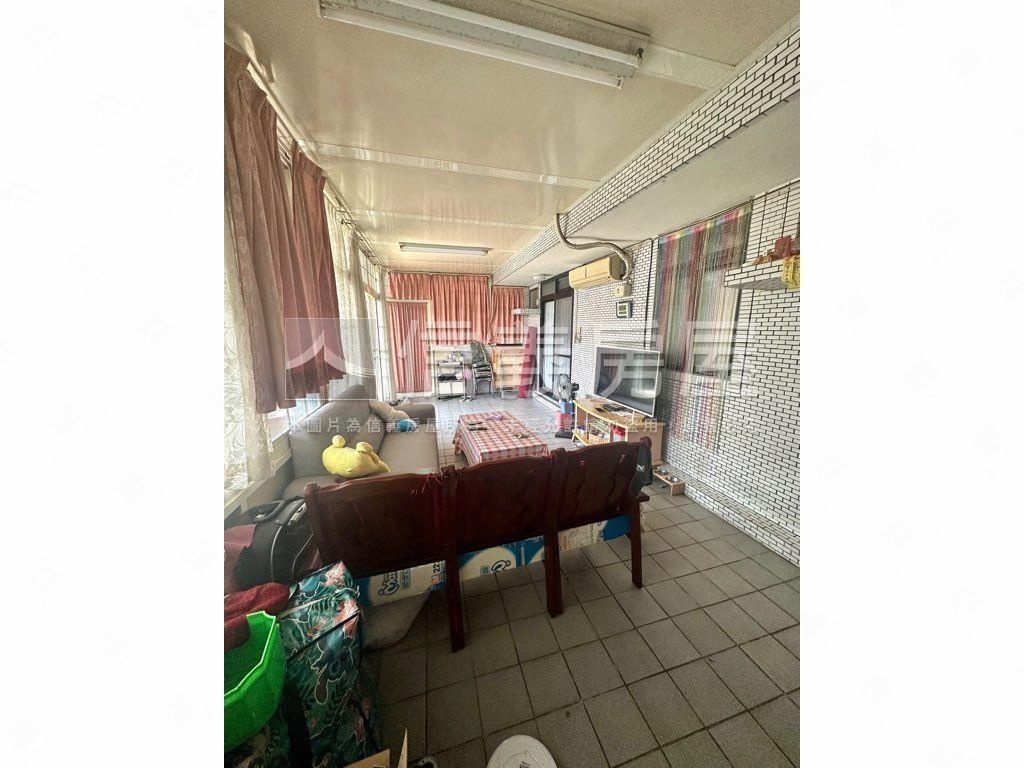 第一城四房大空間房屋室內格局與周邊環境