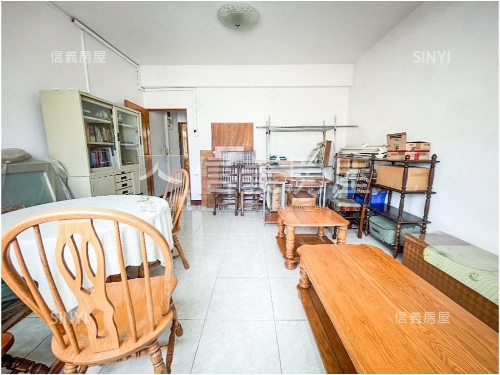 近微笑公園正街透店房屋室內格局與周邊環境