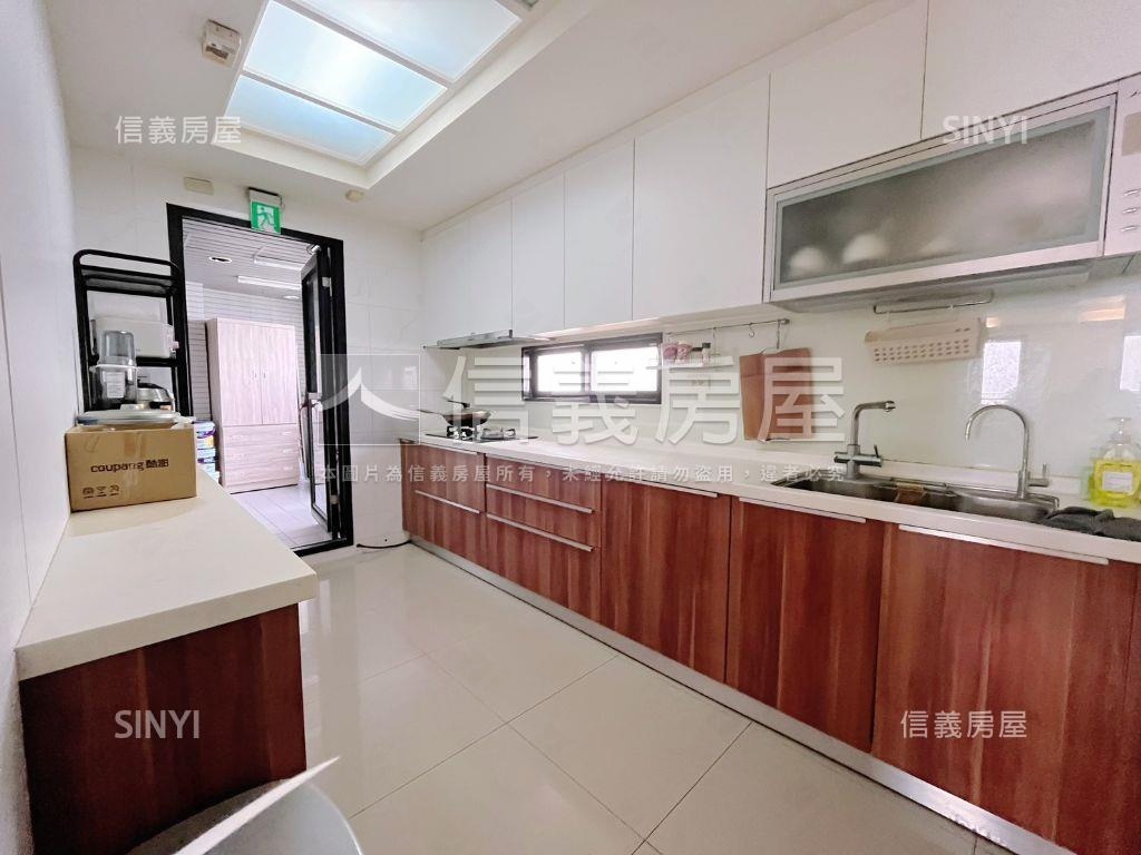 君臨天下·桃大君匯房屋室內格局與周邊環境