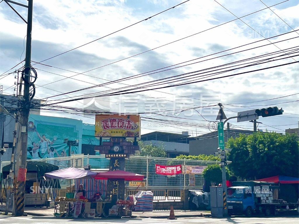 降價專任太平大地坪透天房屋室內格局與周邊環境