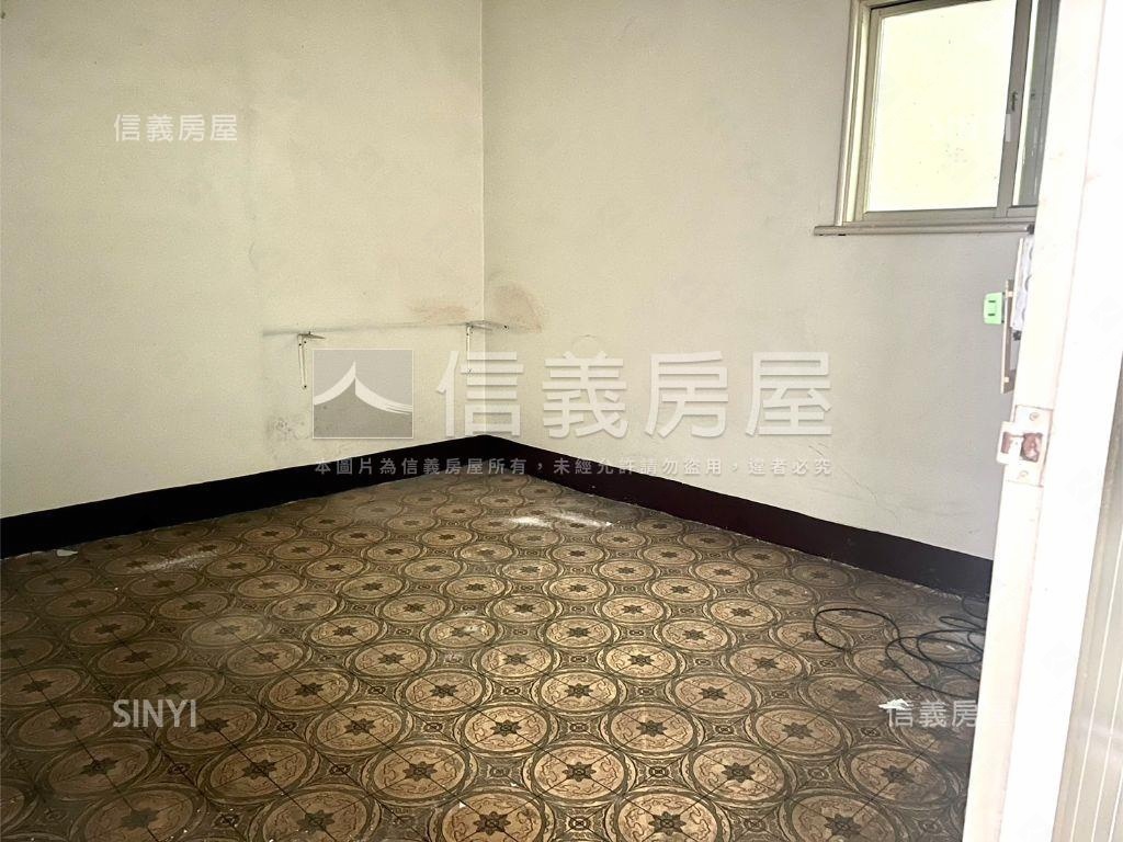 降價專任太平大地坪透天房屋室內格局與周邊環境