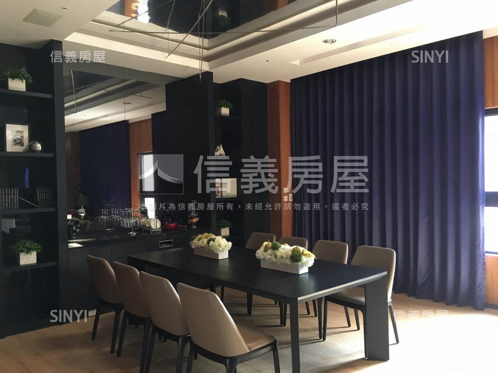 雲世紀Ｃ區２＋１雙車位房屋室內格局與周邊環境