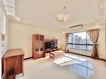 竹北遠百角間視野大四房