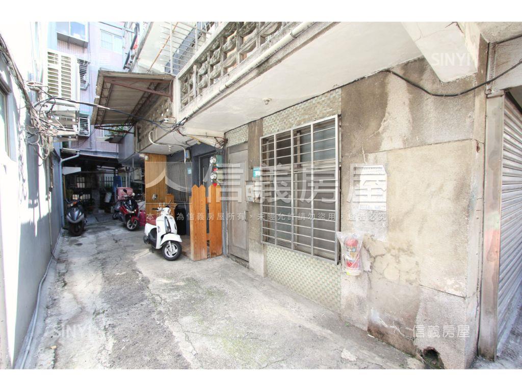 成功路邊間透天好停車房屋室內格局與周邊環境