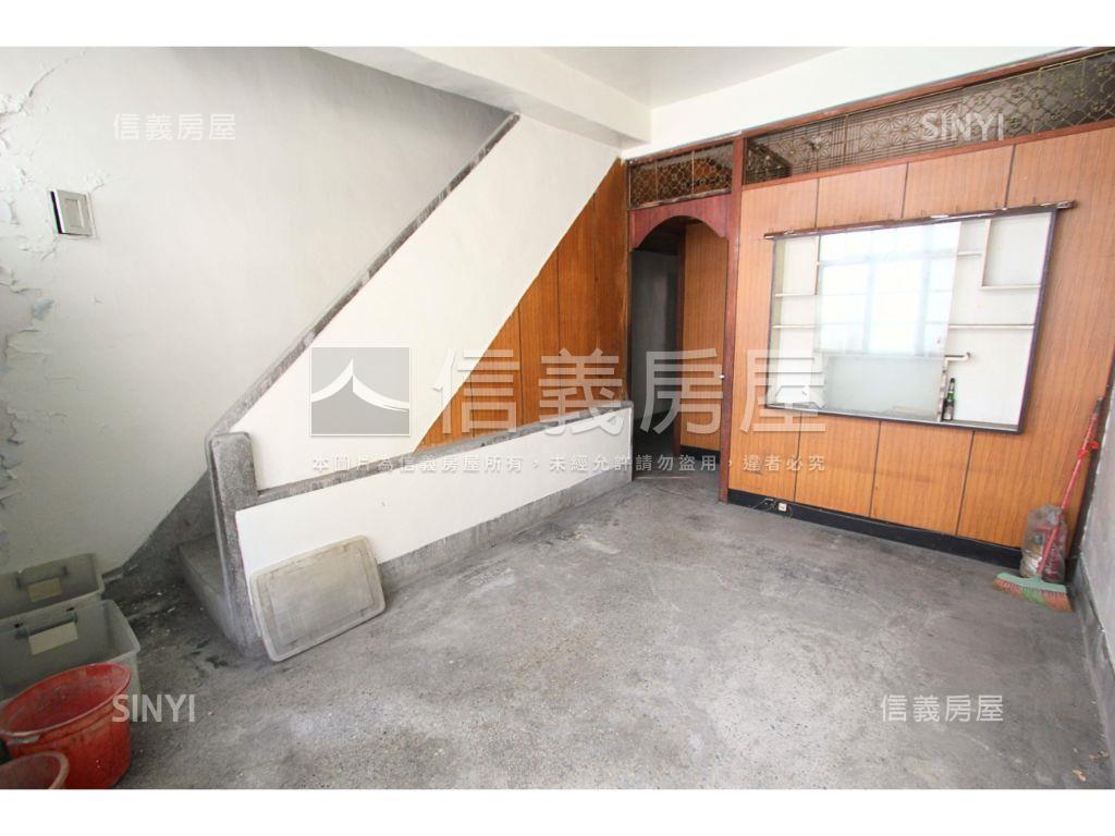 成功路邊間透天好停車房屋室內格局與周邊環境