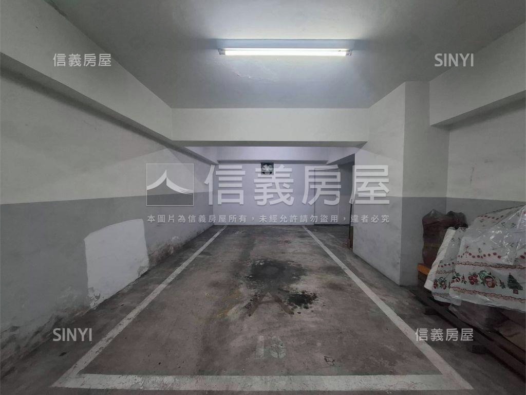 中山北五段升降平面車位房屋室內格局與周邊環境