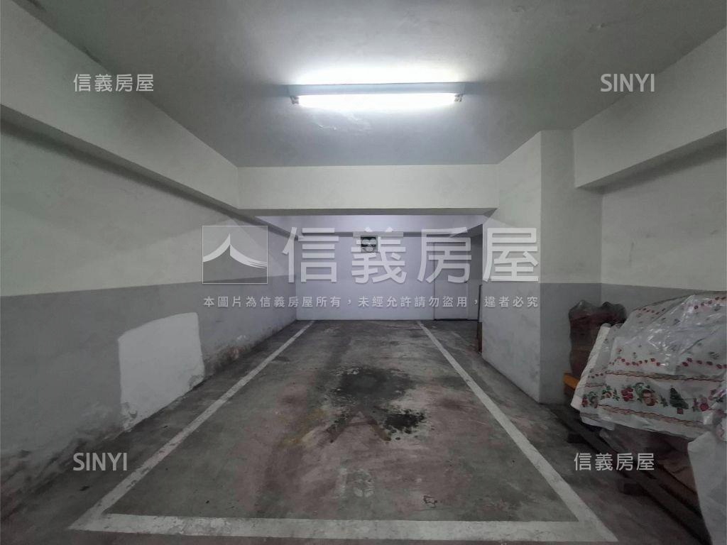 中山北五段升降平面車位房屋室內格局與周邊環境