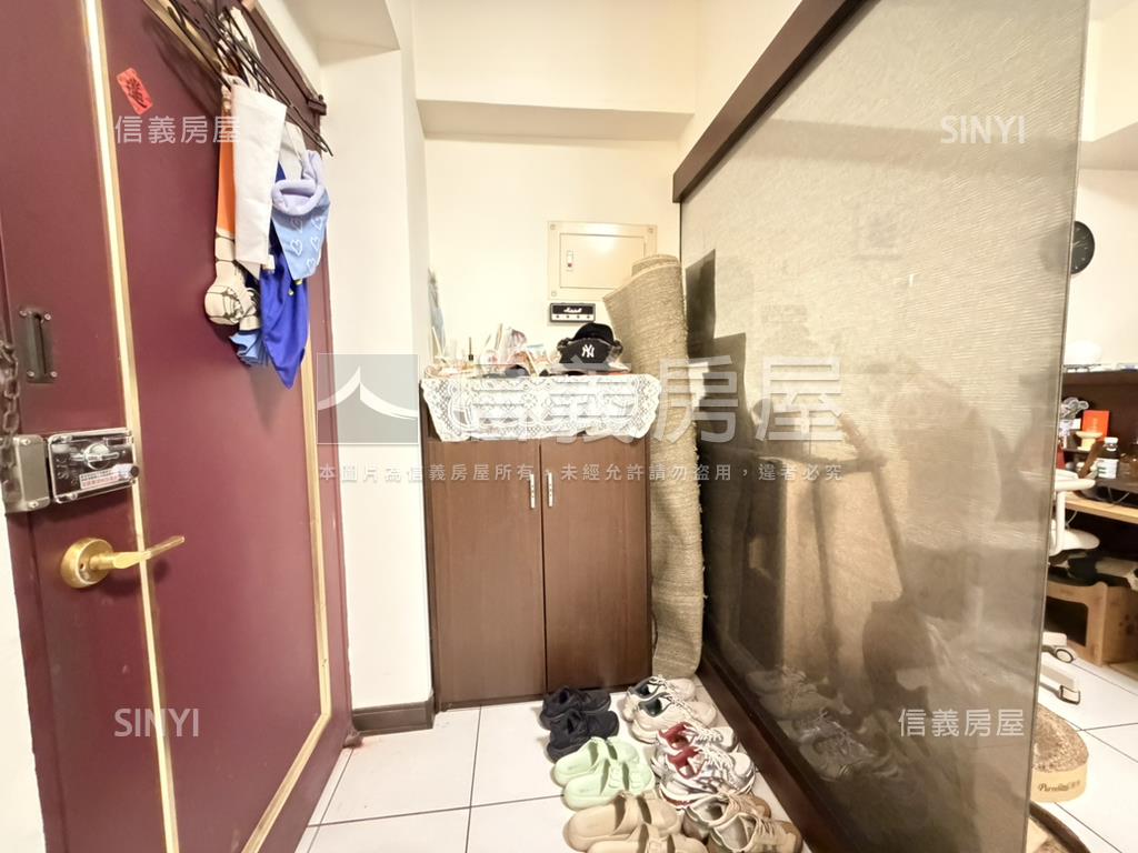 海德堡稀有美兩房平面車位房屋室內格局與周邊環境