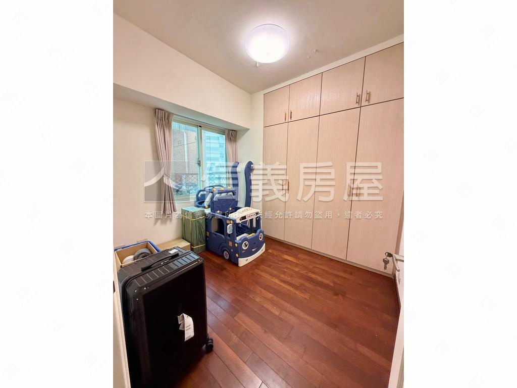 平鎮精裝✩樓中樓附車位房屋室內格局與周邊環境