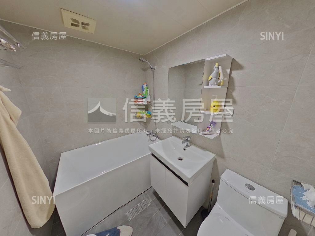 百萬裝潢！樓中樓附車位房屋室內格局與周邊環境