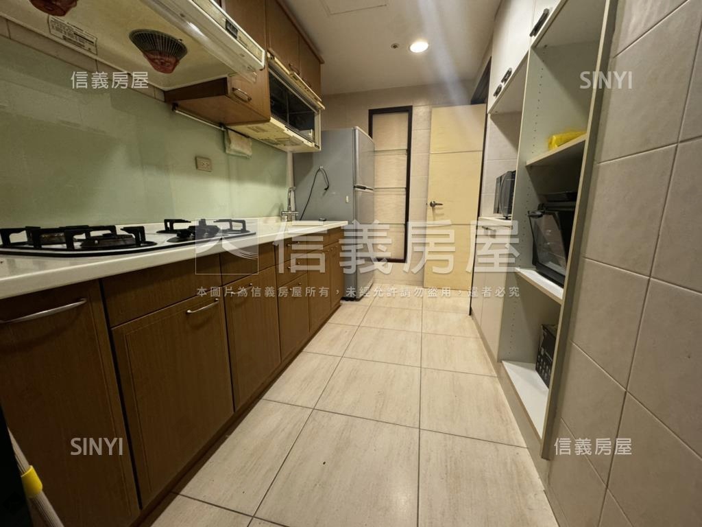 富立ＤＣ景觀三房平車房屋室內格局與周邊環境