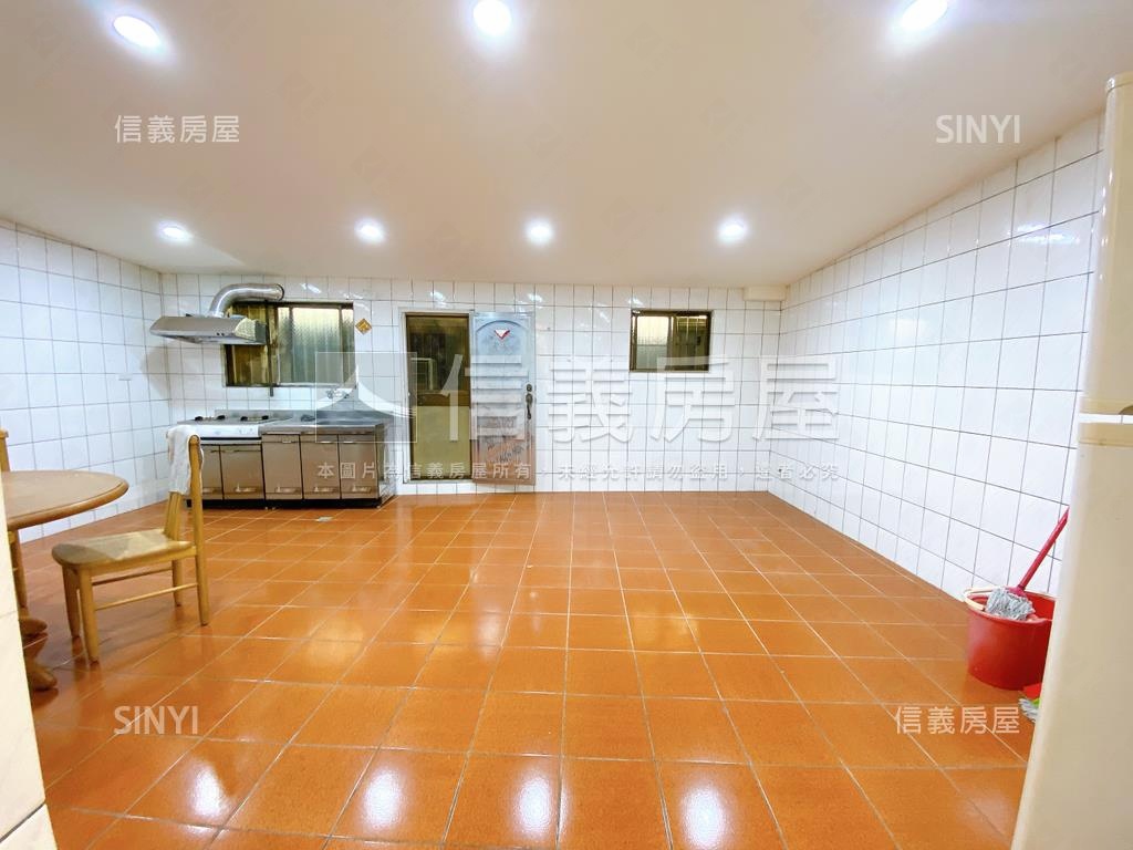 三樓溫馨大空間美宅房屋室內格局與周邊環境