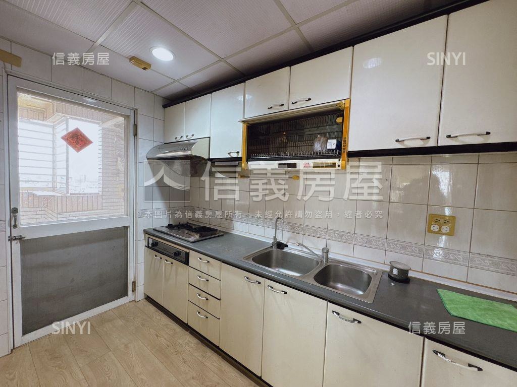 文化翰林高樓採光三房房屋室內格局與周邊環境