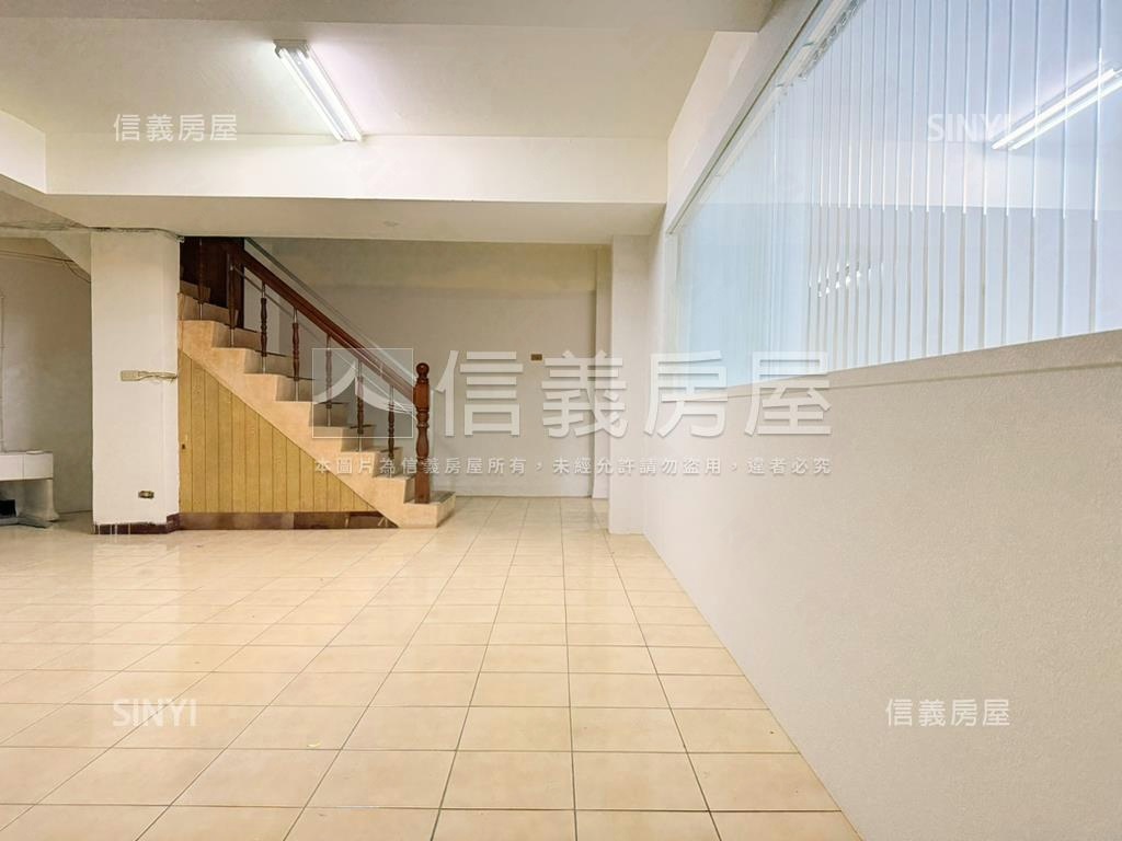 重慶路‧環翠園邊間金店面房屋室內格局與周邊環境