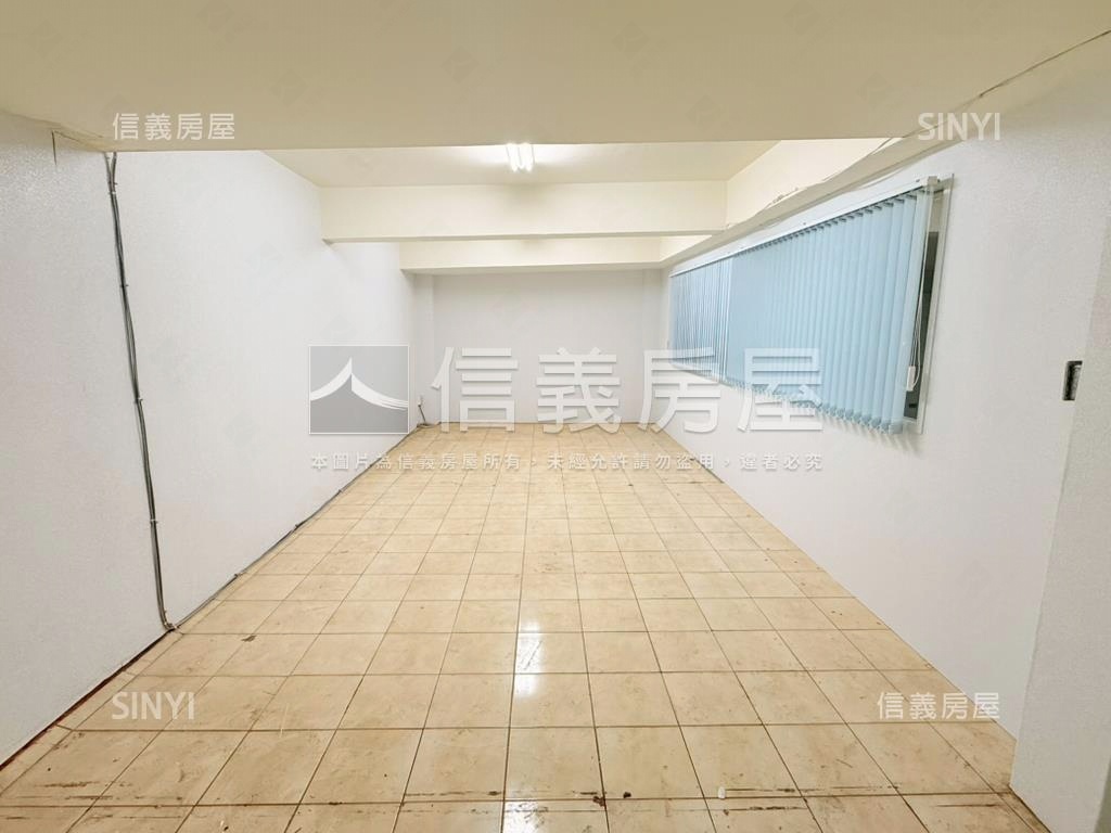 重慶路‧環翠園邊間金店面房屋室內格局與周邊環境