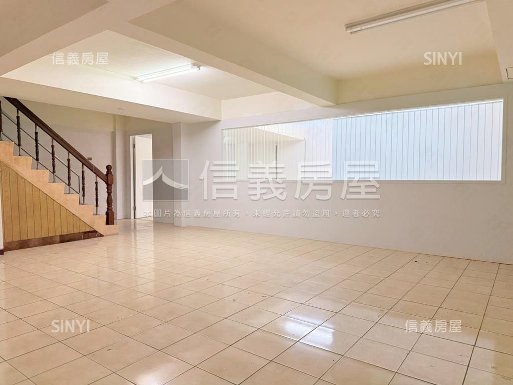 重慶路‧環翠園邊間金店面房屋室內格局與周邊環境