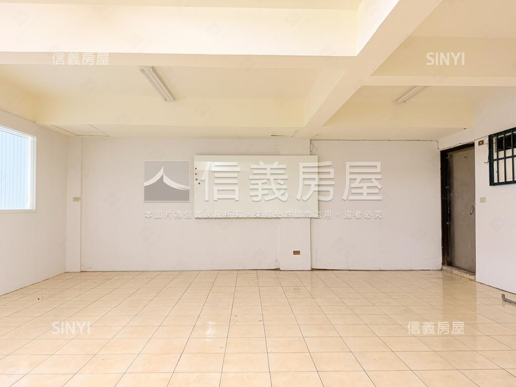 重慶路‧環翠園邊間金店面房屋室內格局與周邊環境