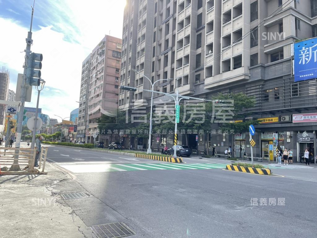 阿姆斯壯廠辦房屋室內格局與周邊環境