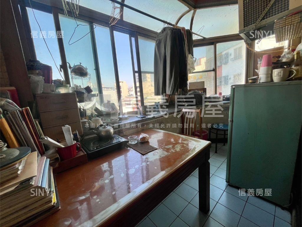 近一中健身公寓出租四套房房屋室內格局與周邊環境