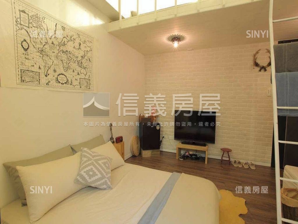 西門。密原宿。三樓有陽台房屋室內格局與周邊環境