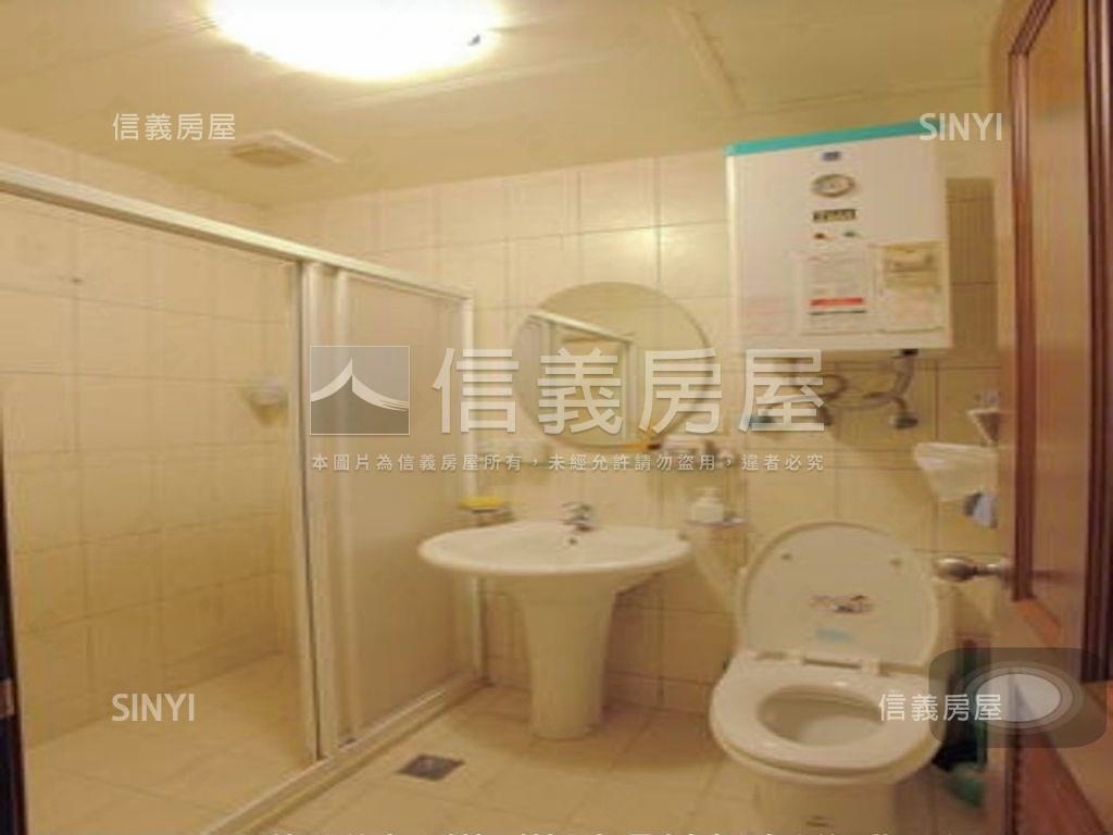 西門。密原宿。三樓有陽台房屋室內格局與周邊環境
