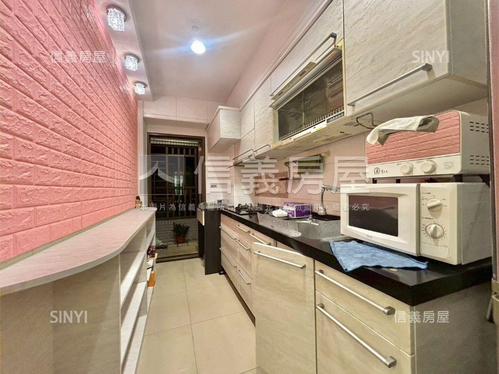 美術館馬爾２＋１房車位房屋室內格局與周邊環境