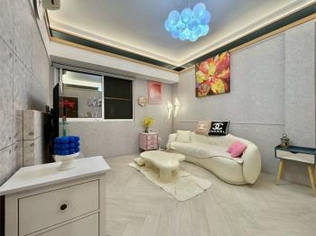 美術館馬爾２＋１房車位