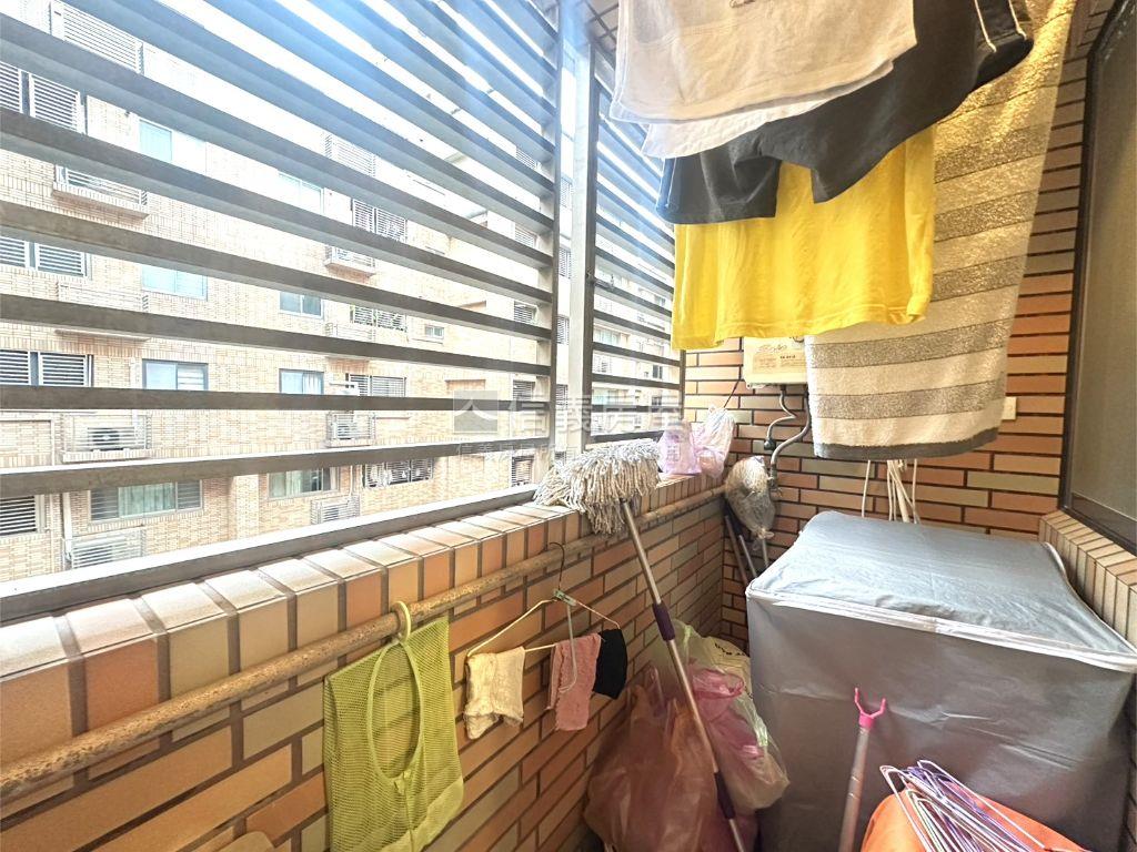 溫州公園旁兩房車位露臺戶房屋室內格局與周邊環境