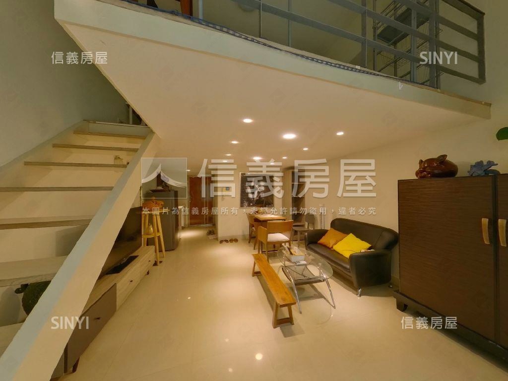 家樂福旁心鑽華堡房屋室內格局與周邊環境