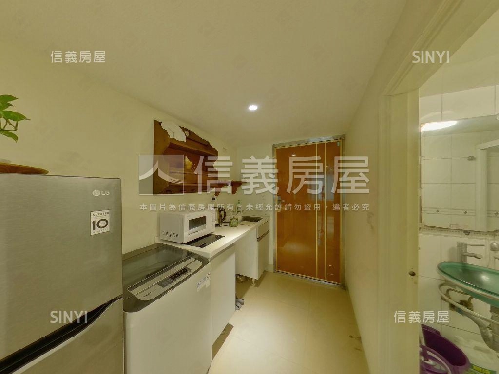 家樂福旁心鑽華堡房屋室內格局與周邊環境