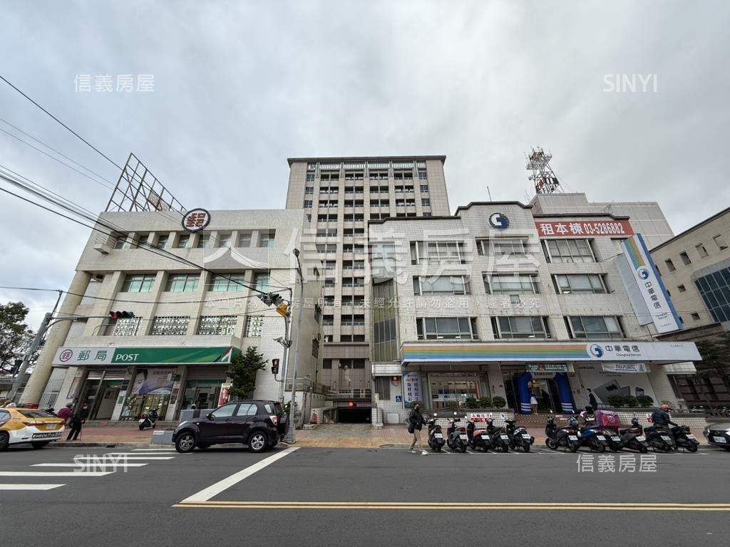 家樂福旁心鑽華堡房屋室內格局與周邊環境