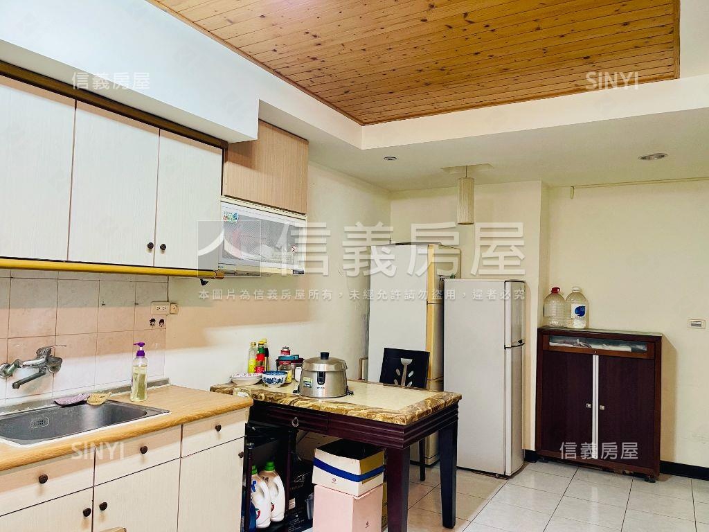 安中路鬧區樓店房屋室內格局與周邊環境