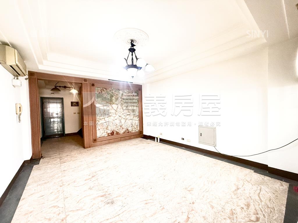 仁雄商圈經典車墅房屋室內格局與周邊環境