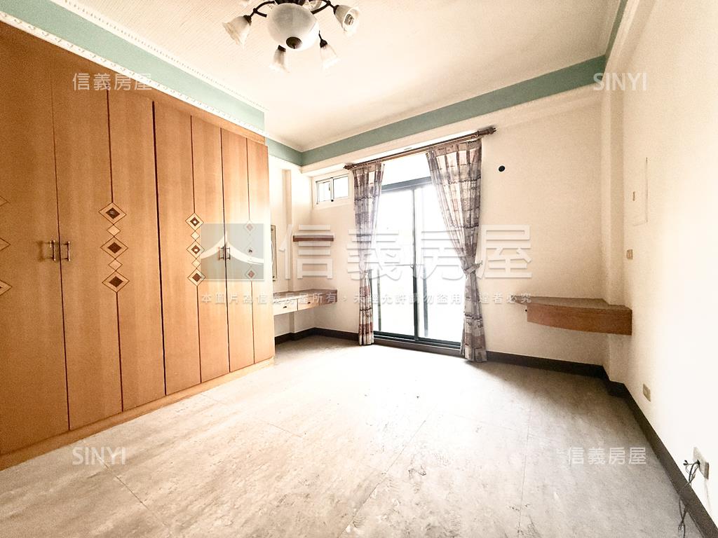 仁雄商圈經典車墅房屋室內格局與周邊環境