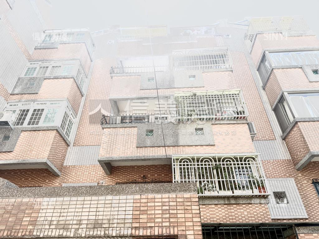 仁雄商圈經典車墅房屋室內格局與周邊環境