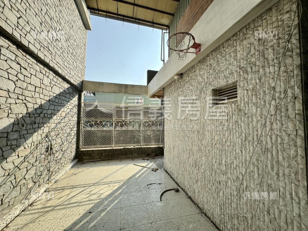 【鼓山哈瑪星】正路雙透店房屋室內格局與周邊環境
