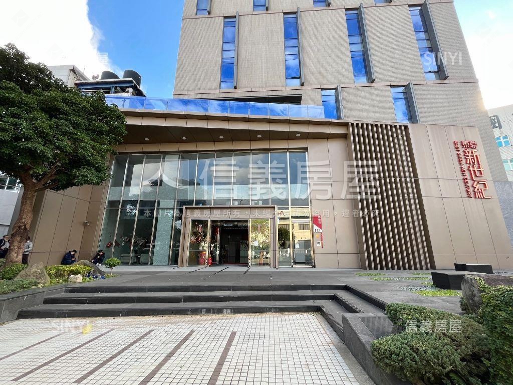 中壢東聯新世紀整層廠辦房屋室內格局與周邊環境