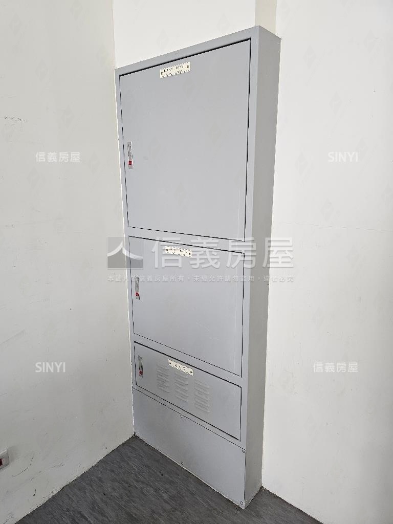 中壢東聯新世紀整層廠辦房屋室內格局與周邊環境