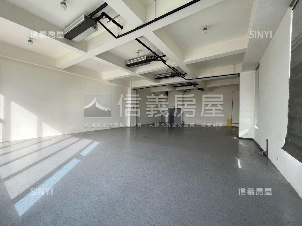 中壢東聯新世紀整層廠辦房屋室內格局與周邊環境