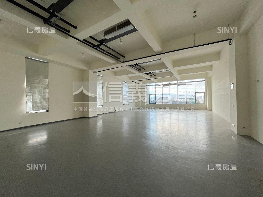 中壢東聯新世紀整層廠辦房屋室內格局與周邊環境