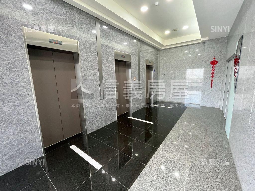 中壢東聯新世紀整層廠辦房屋室內格局與周邊環境
