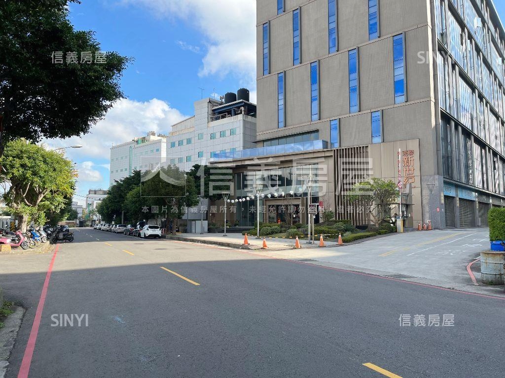 中壢東聯新世紀整層廠辦房屋室內格局與周邊環境