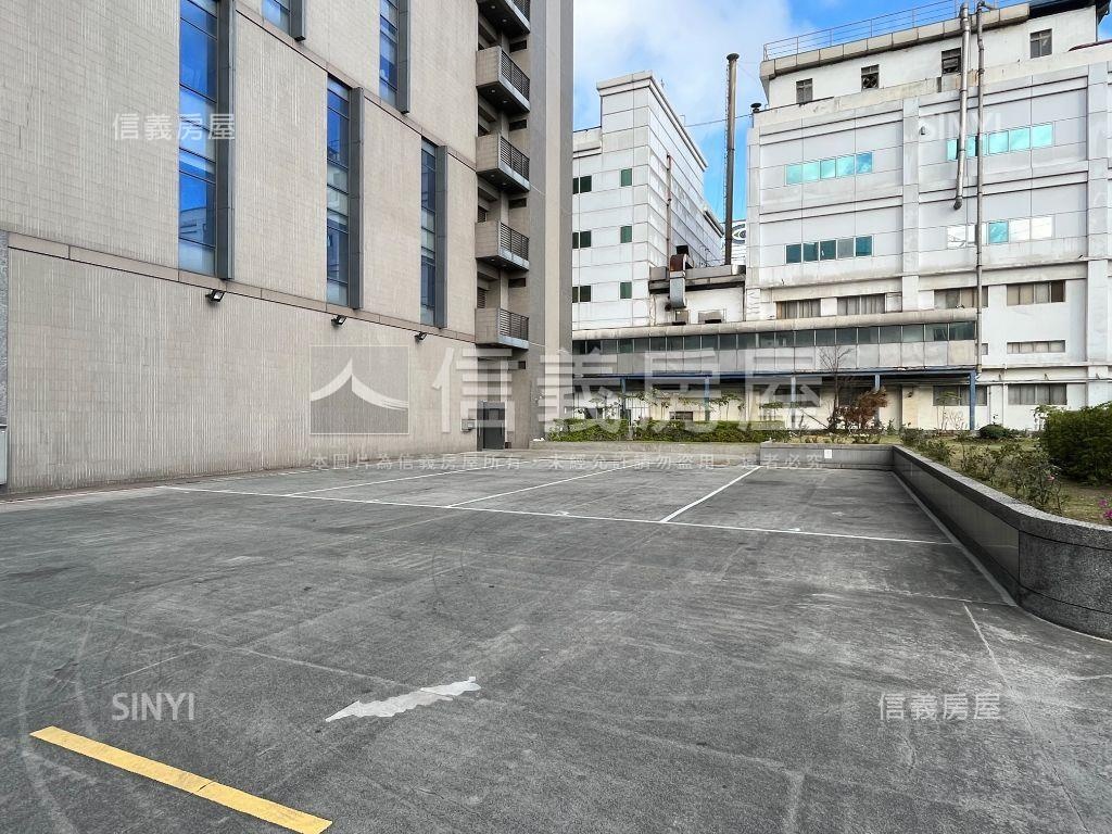 中壢東聯新世紀整層廠辦房屋室內格局與周邊環境