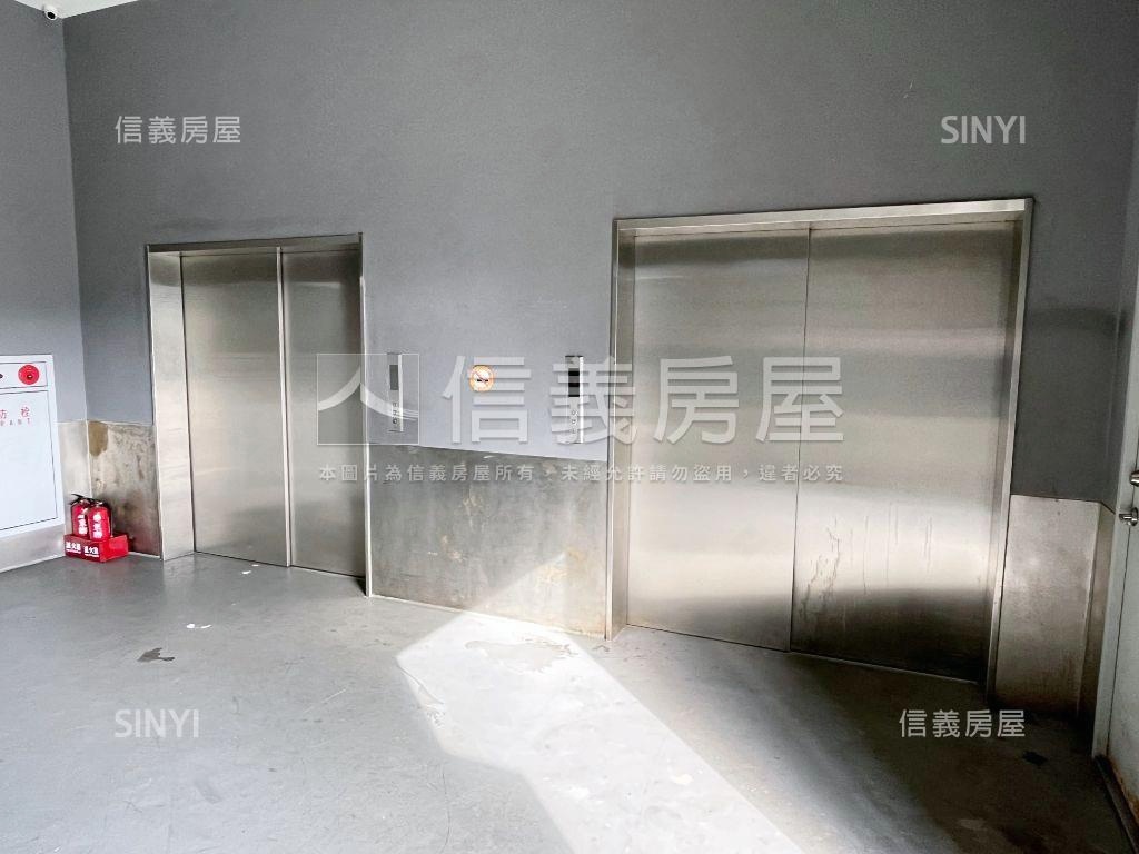 中壢東聯新世紀整層廠辦房屋室內格局與周邊環境